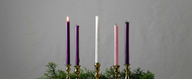 Advent candle wreath with one candle lit